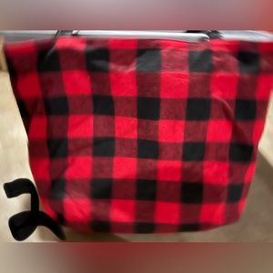 Red/black Buffalo plaid tote